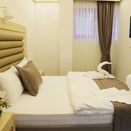 Alkhaleej Hotel *